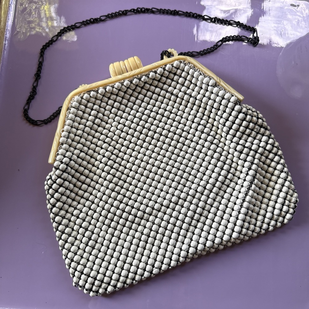 Vintage Whiting & Davis Alumesh Beaded Purse Bakelite Frame Clasp Black Chain